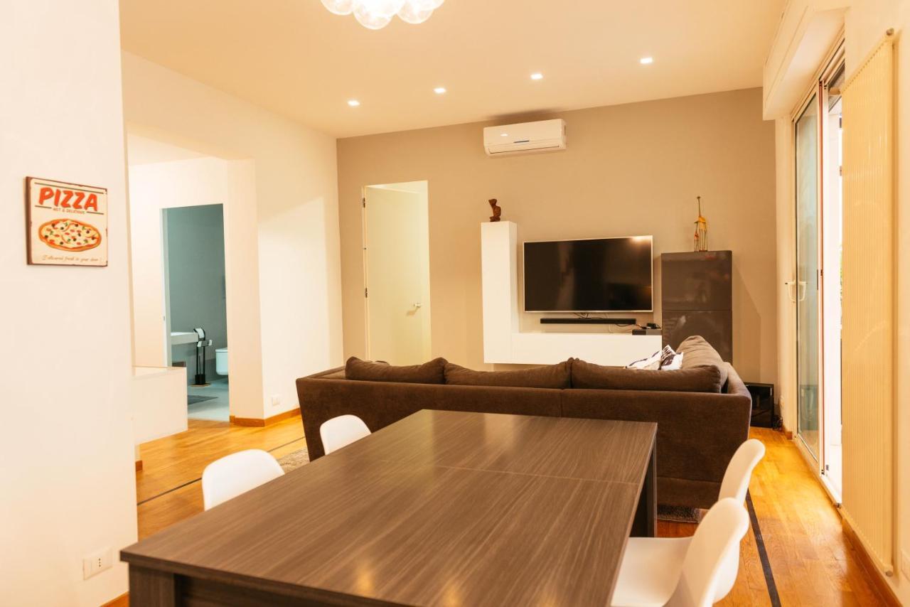 Luxury Penthouse With Sea View - City Center เปสการา ภายนอก รูปภาพ