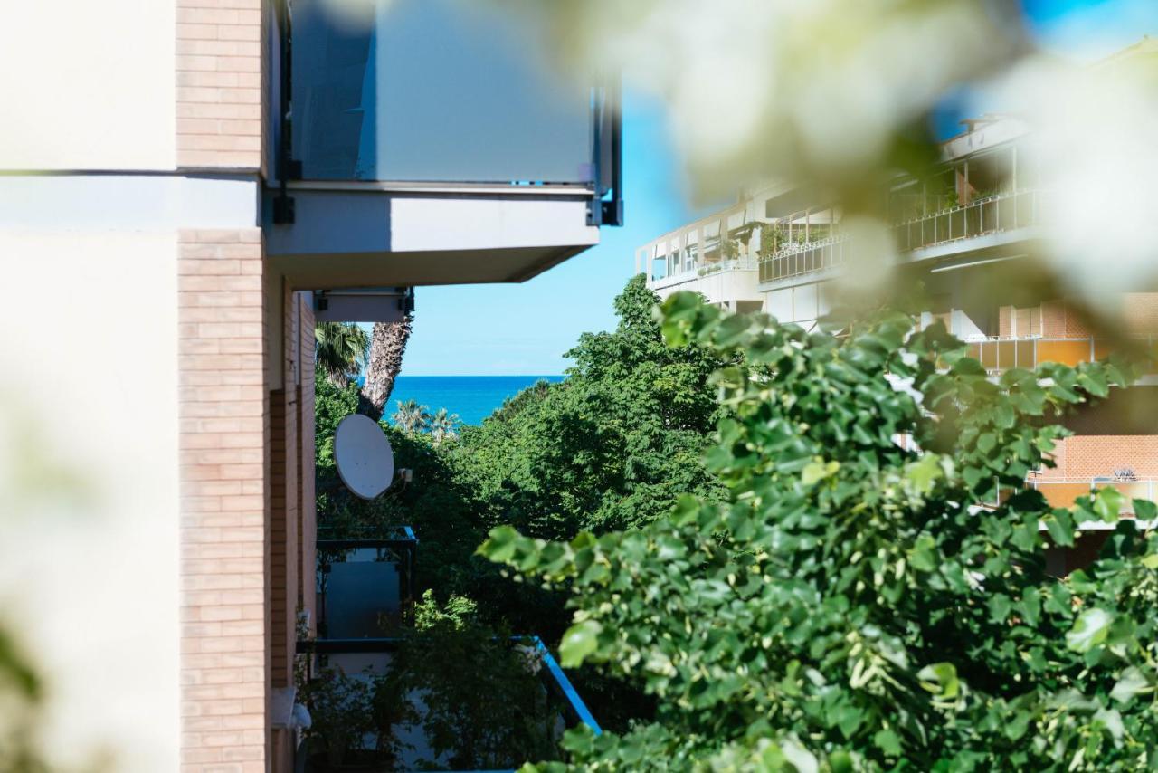 Luxury Penthouse With Sea View - City Center เปสการา ภายนอก รูปภาพ