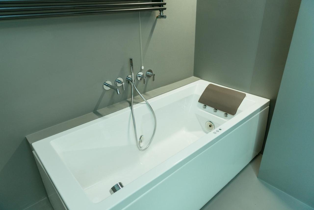 Luxury Penthouse With Sea View - City Center เปสการา ภายนอก รูปภาพ